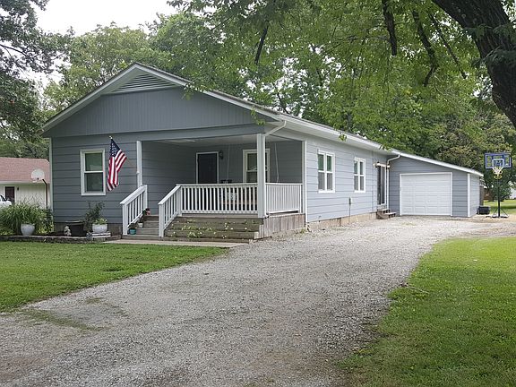 3rd image of 502 N Ozark St
