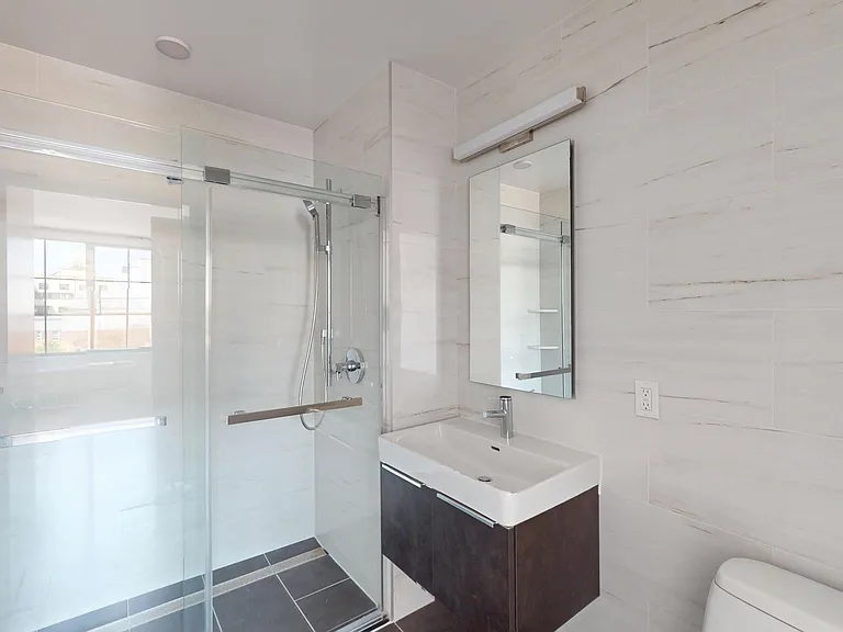14474 Northern Blvd #7T — Photo 14
