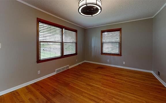 3rd image of 2714 S 38th St