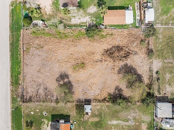 2nd image of 1544 Calle Santa Ana