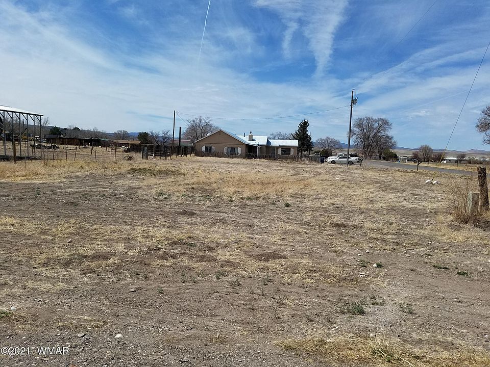1st image of 117 W 2nd Ave