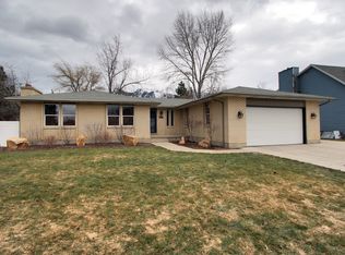 9893 S Pinehurst Dr, Sandy, UT 84092