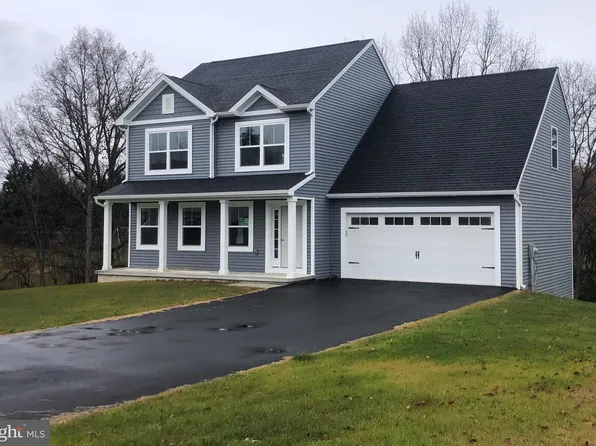 3818 Percy Ave, Chambersburg, PA 17202