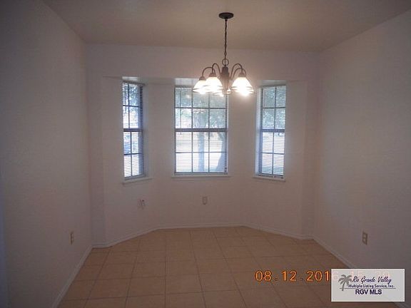 4th image of 1001 Woodford St