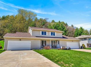 2037-2039 Continental Ln, Cross Plains, WI 53528