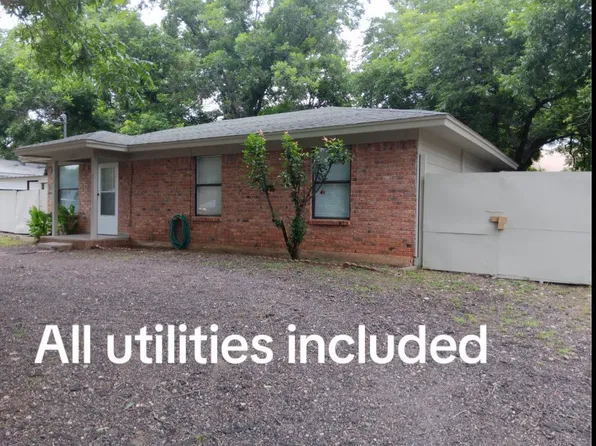 203 S 4th St, Alvarado, TX 76009