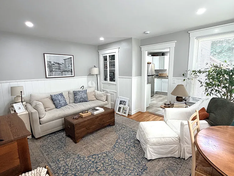 47 Laurel St #1F — Photo 1