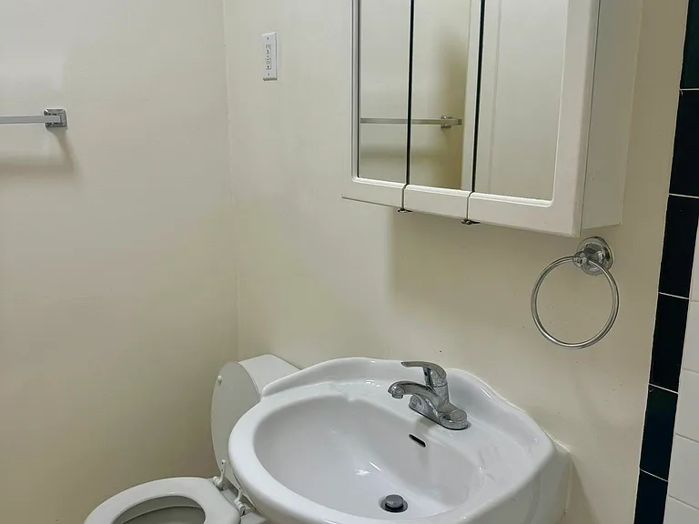 737 Hyde St #501 — Photo 5