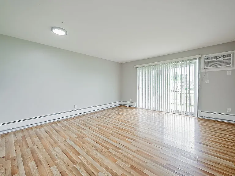 1490 Nancywood Drive — Photo 7