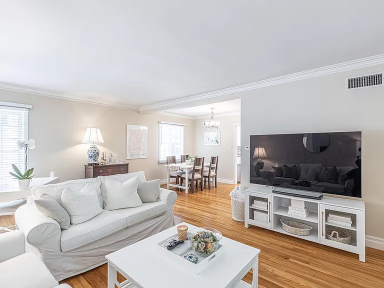 1412 Kelton Ave #1416.5 — Photo 8