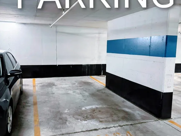 15 Brunel Ct #N-64, Toronto, ON M5V 3Y6