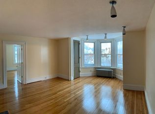 26 Elizabeth St, Pittsfield, MA 01201