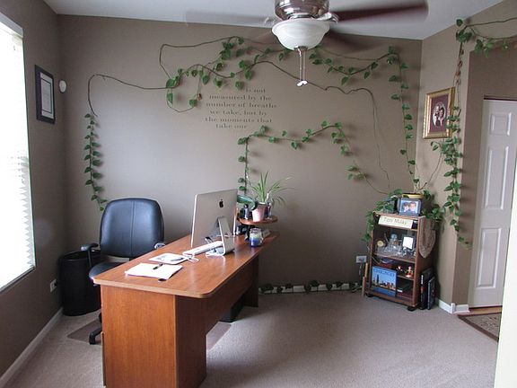 4th image of 11424 S Glenbrook Cir