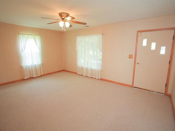 5th image of 1907 N Weinbach Ave