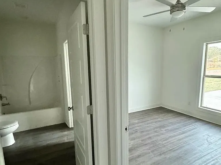 405 Baleigh Way — Photo 7
