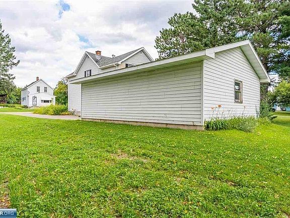 4th image of 70 Main St