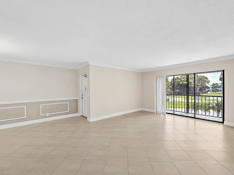 2733 SW Matheson Ave #115-A2 — Photo 8