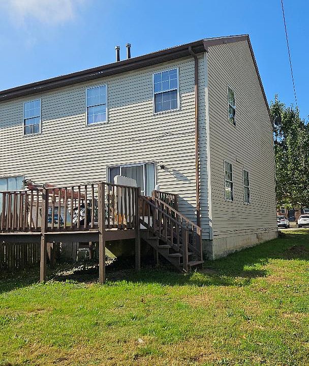 2nd image of 301 8th Ave