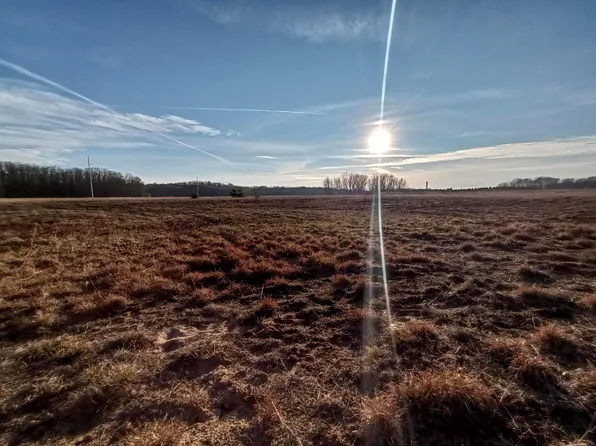 6975 S 116th Ave, Rothbury, MI 49452