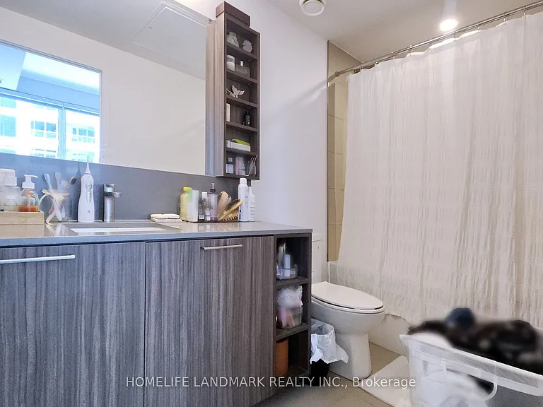 19 Western Battery Rd #703 — Photo 18