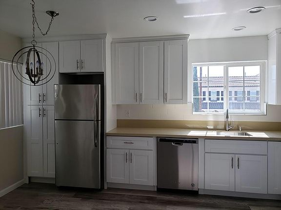 2nd image of 8604 Hurlbut St
