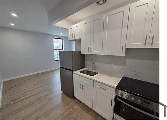 1 bed, $2,600 — Photo 3