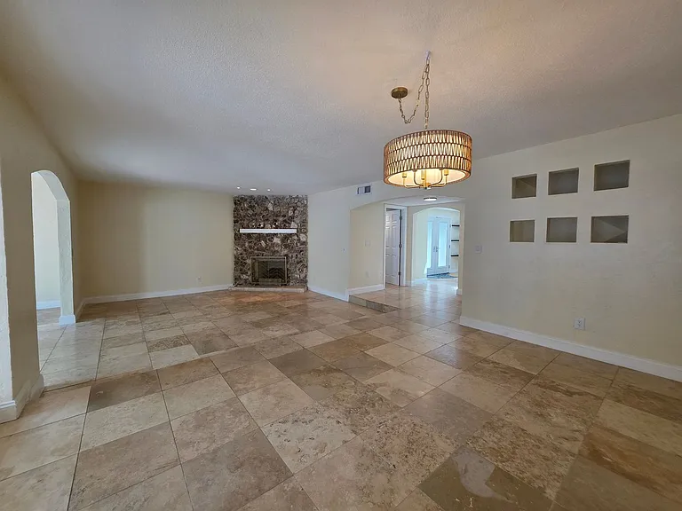 208 Pine Cone Trl — Photo 15