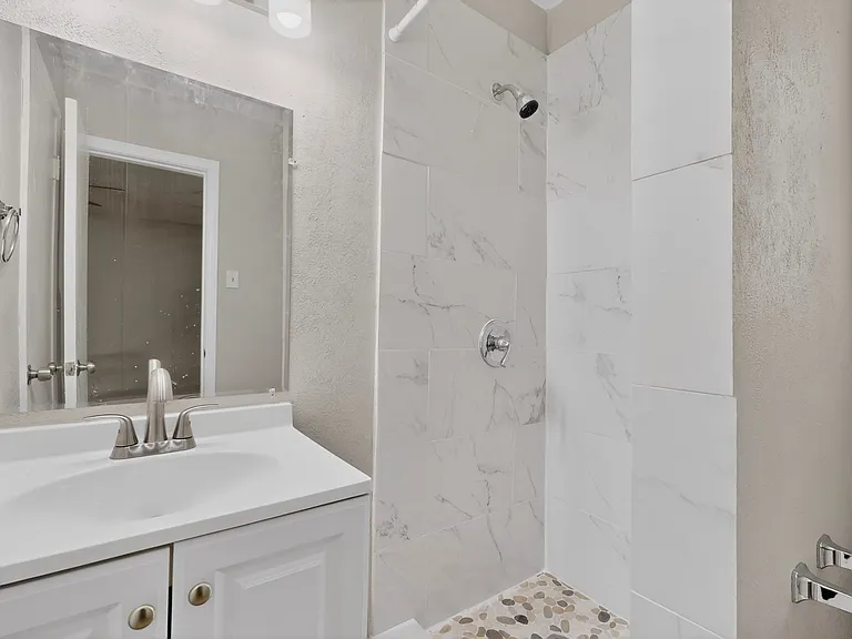 6601 Avalon Dr — Photo 22