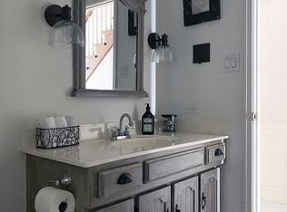 25802 S Hilltop Rd, Crete, IL 60417