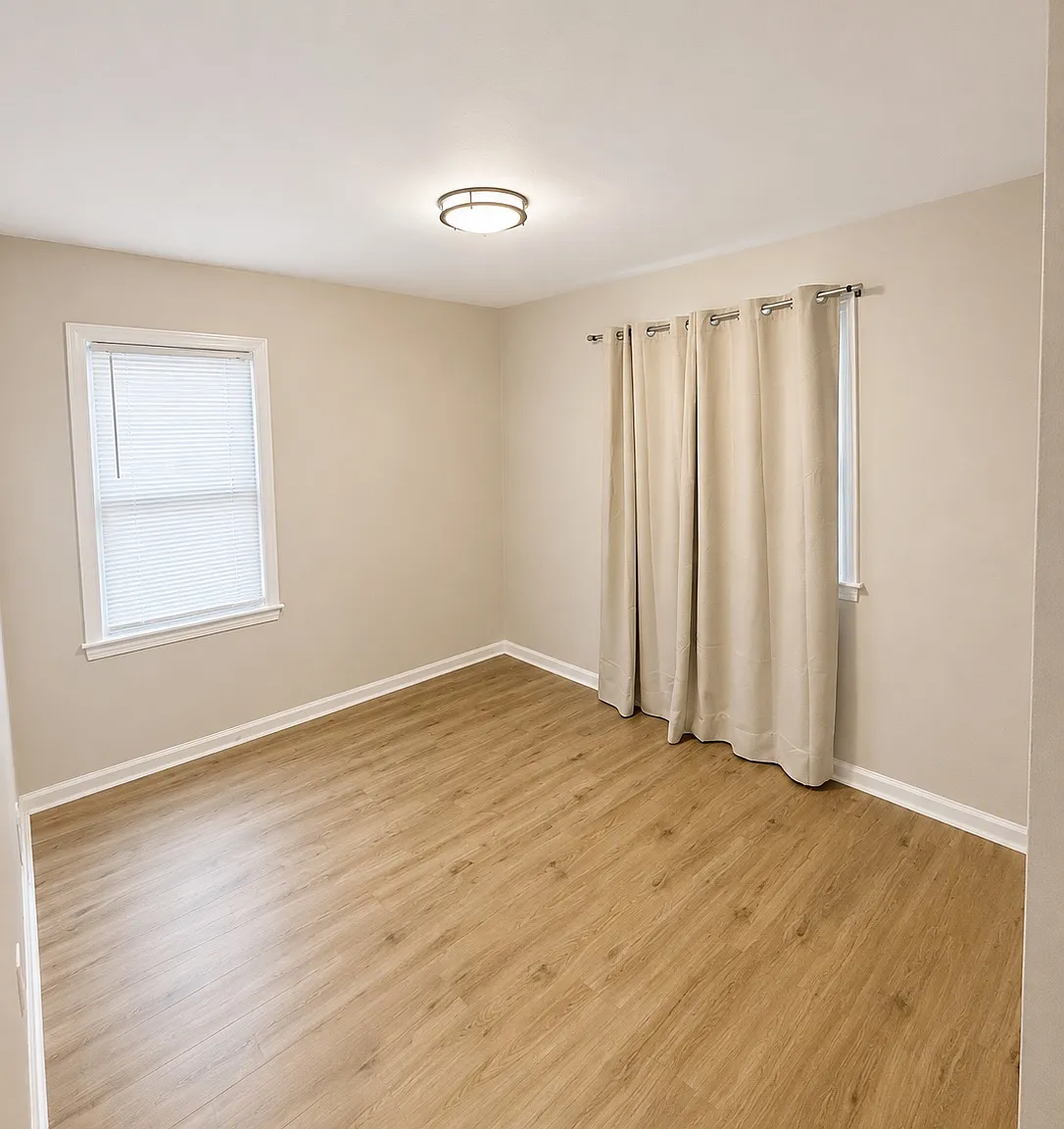 3337 Croissant St — Photo 4