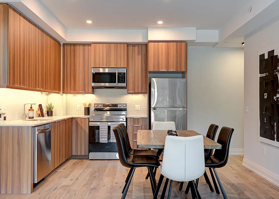 12 Merchant Ave