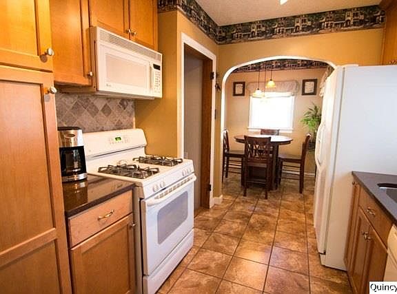 Home for Sale in Quincy, IL $117,900