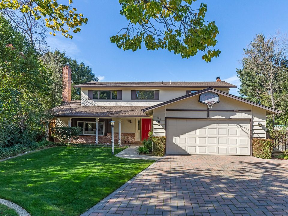 1st image of 123 Verona Ct