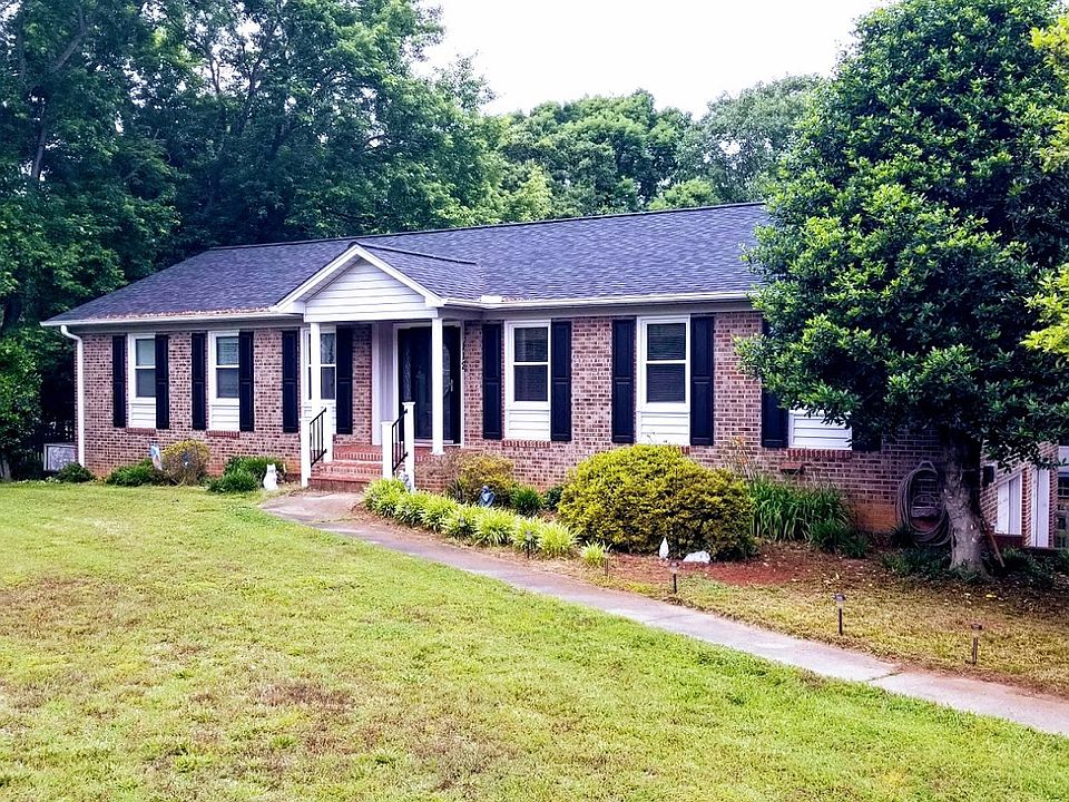 1st image of 112 Cambridge Cir