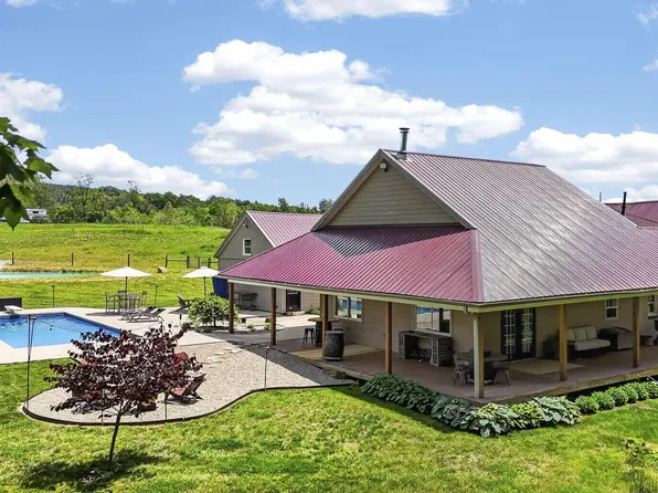 1123 Falls Rd, Bainbridge, OH 45612