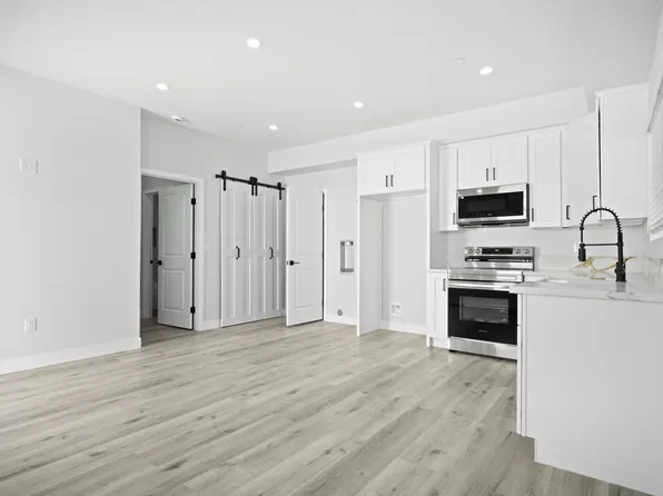 1993 Marlborough Ave, Riverside, CA 92507