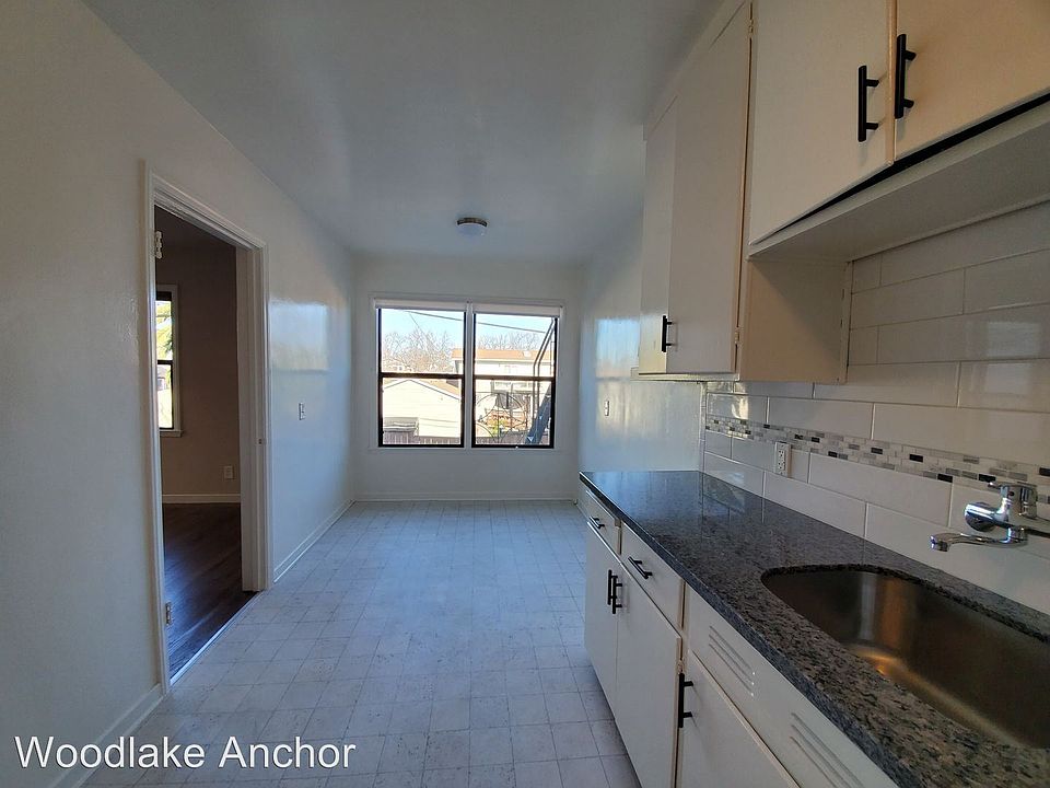 1st image of 125 South Blvd APT 4