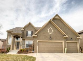13824 Parkhill St, Overland Park, KS 66221