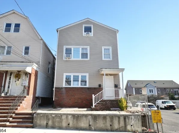 34 Clinton St, Belleville Twp., NJ 07109