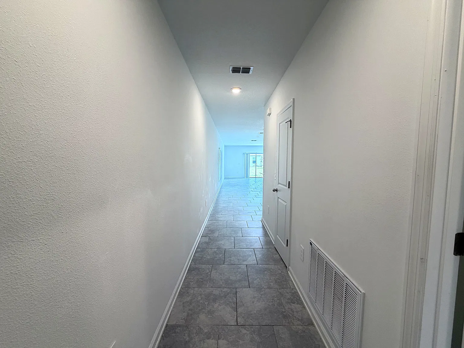 CHA 1497 Cumberland Avenue — Photo 3