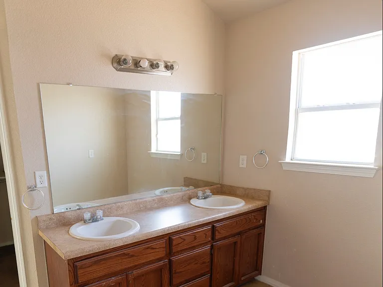 475 Coldridge Valley Pl — Photo 8