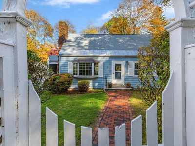 102 Hillcrest Pkwy, Winchester, MA, 01890