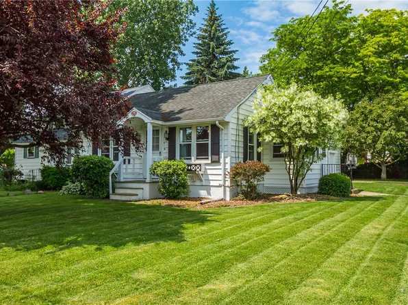 19 Rahway Rd, Rochester, NY 14606