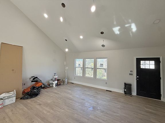4th image of 114 Planters St