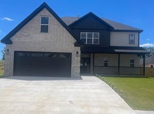 72 Corniche Cv, Maumelle, AR 72113