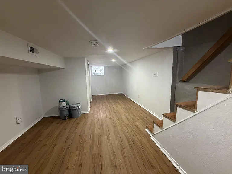 2262 N Cleveland St — Photo 6