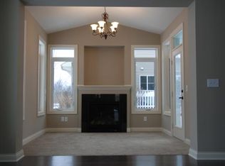 413 Aqua Cir, Lino Lakes, MN 55014