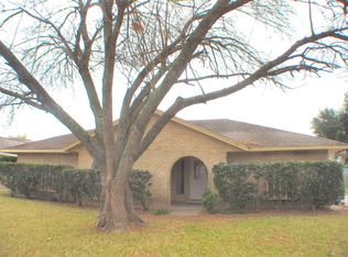 9711 Wickenburg Dr, Houston, TX 77031