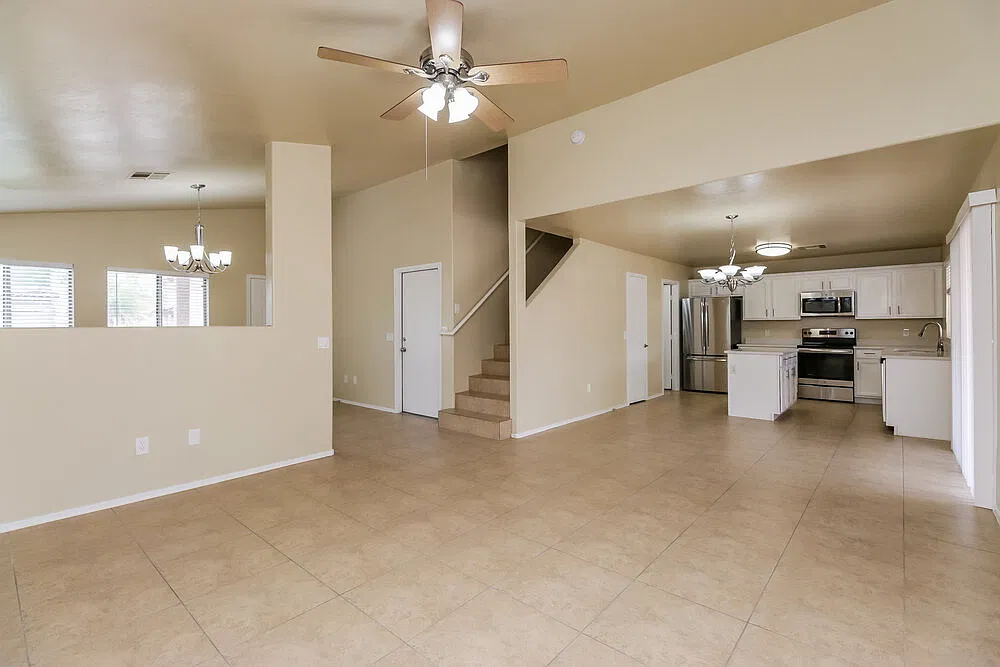 3 bed, 2.5 bath, 1456 sqft, $2,290 — Photo 4