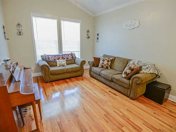 4th image of 3361 Dry Creek Dr